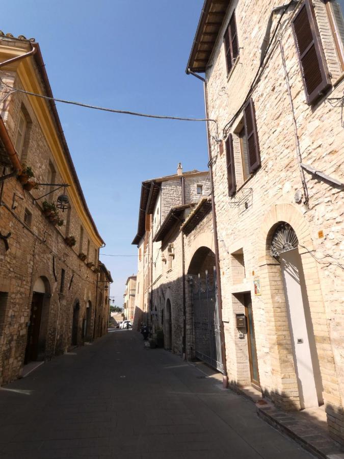 Scappo In Umbria, La Casa Di Eude Apartamento Assisi Exterior foto